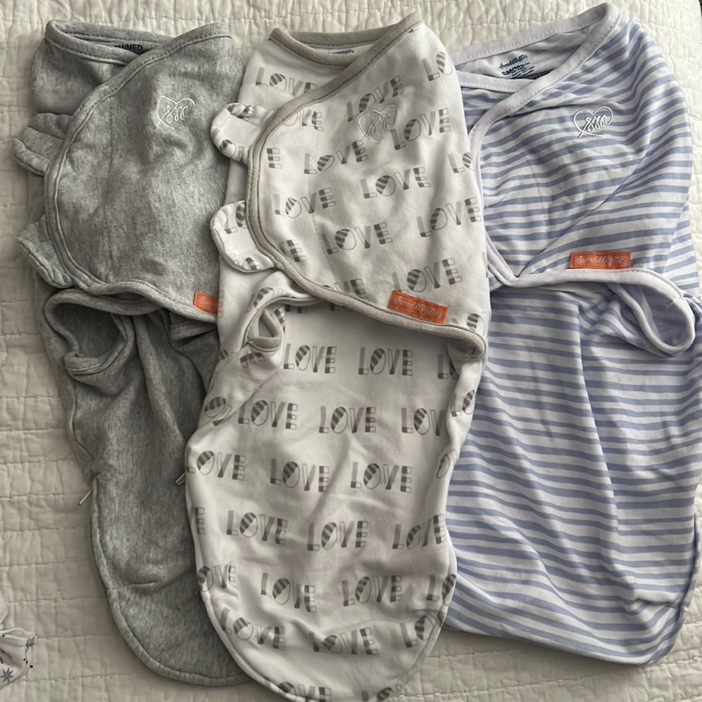 Swaddle me- 3 pack- small/medium size